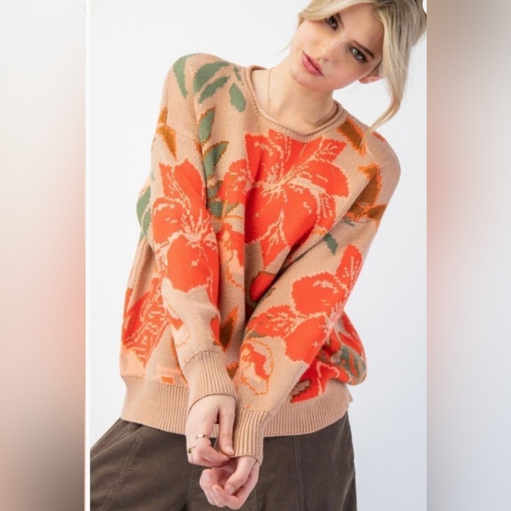 NWT Easel Floral Pattern Knit Sweater Orange and Green Size Small